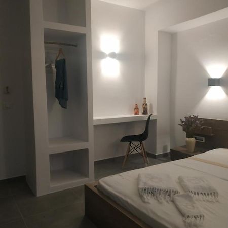 Enalion-Tinos Bed and Breakfast Exteriör bild