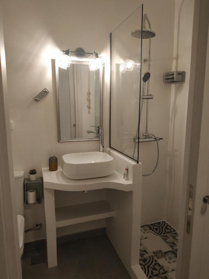 Enalion-Tinos Bed and Breakfast Exteriör bild