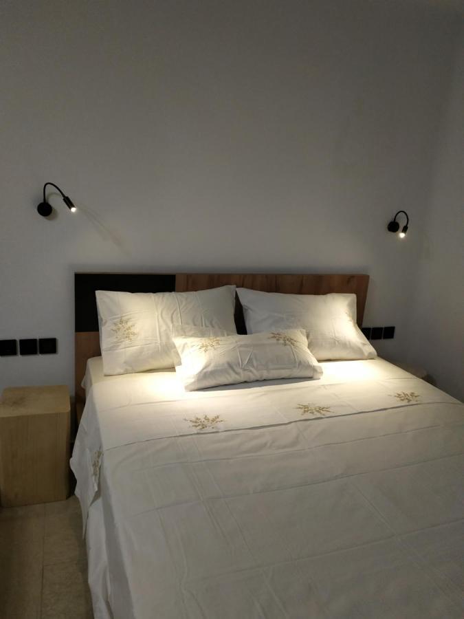 Enalion-Tinos Bed and Breakfast Exteriör bild