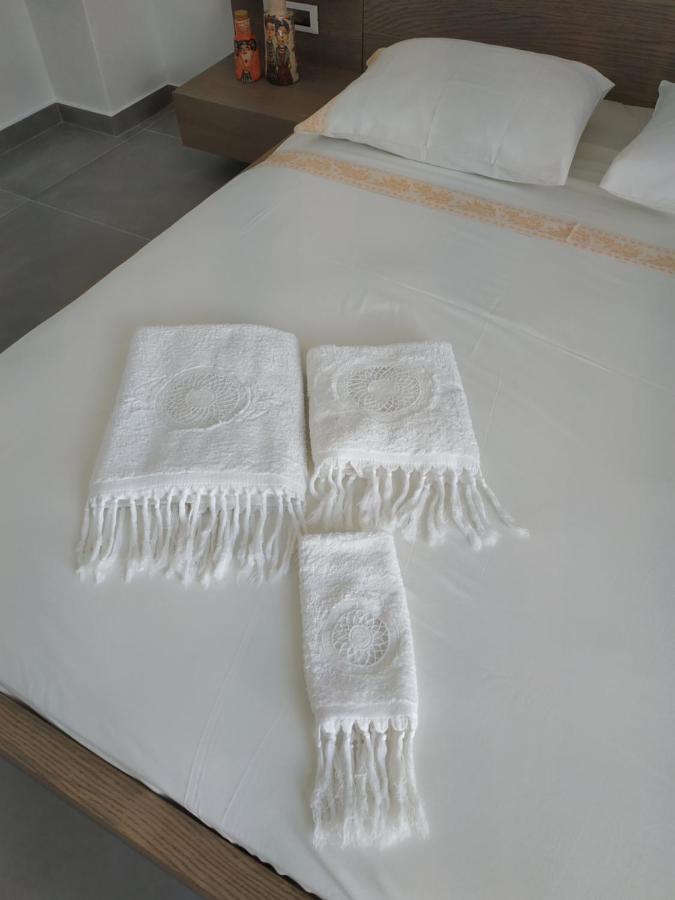 Enalion-Tinos Bed and Breakfast Exteriör bild